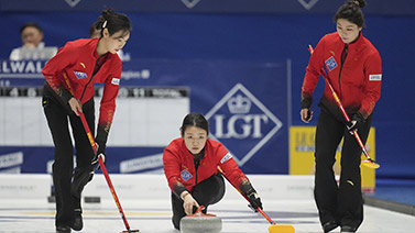 更令球迷担 更令球迷担